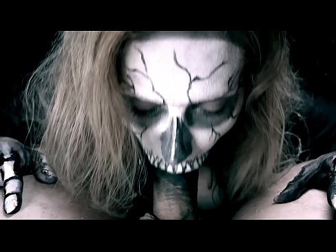 ❤️ Demon girl sucking cock with her black mouth and swallowing cum. ️❌ Russian porn at us